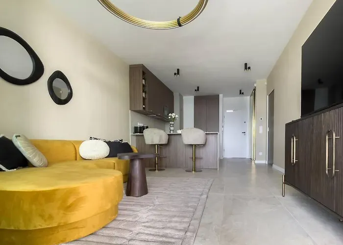 Panorama Apartment At Infinity Budapest